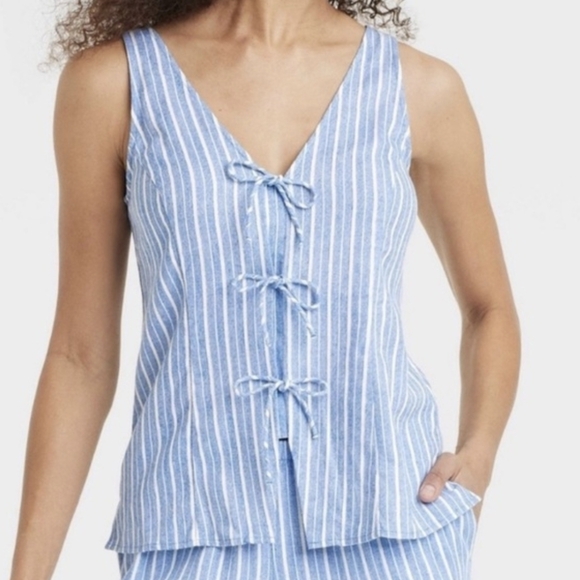 a new day Tops - Linen Blend Tie Front Top- NWT